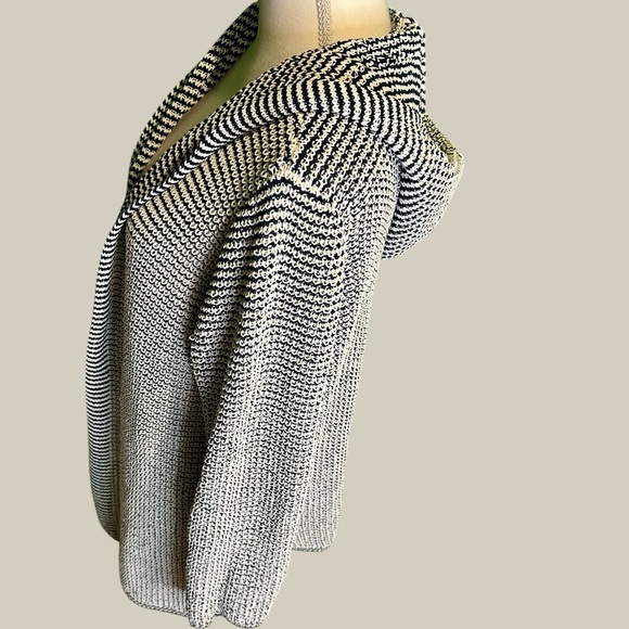 Nicole Miller Artelier Women's Navy Blue and White Hooded Cardigan Sweater Sz M - Picture 4 of 15